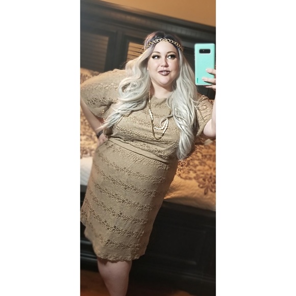 blooming rose Dresses & Skirts - Blooming Rose tan plus size dress